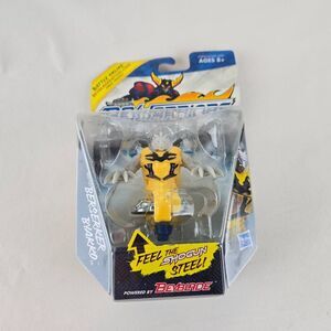 Beyblade Shogun Steel Berserker Byakko Figure Hasbro BW-10T Yellow Hasbro